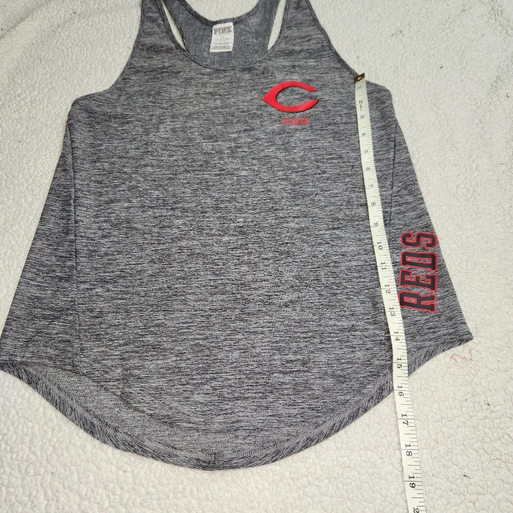 Victoria's Secret‎ PINK Women's Size Small Cincinnati Reds Tank Top Heather Grey